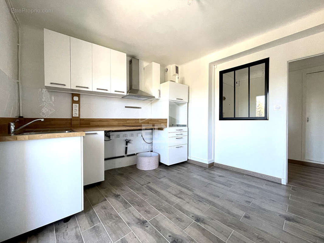 Appartement à MARSEILLE-11E