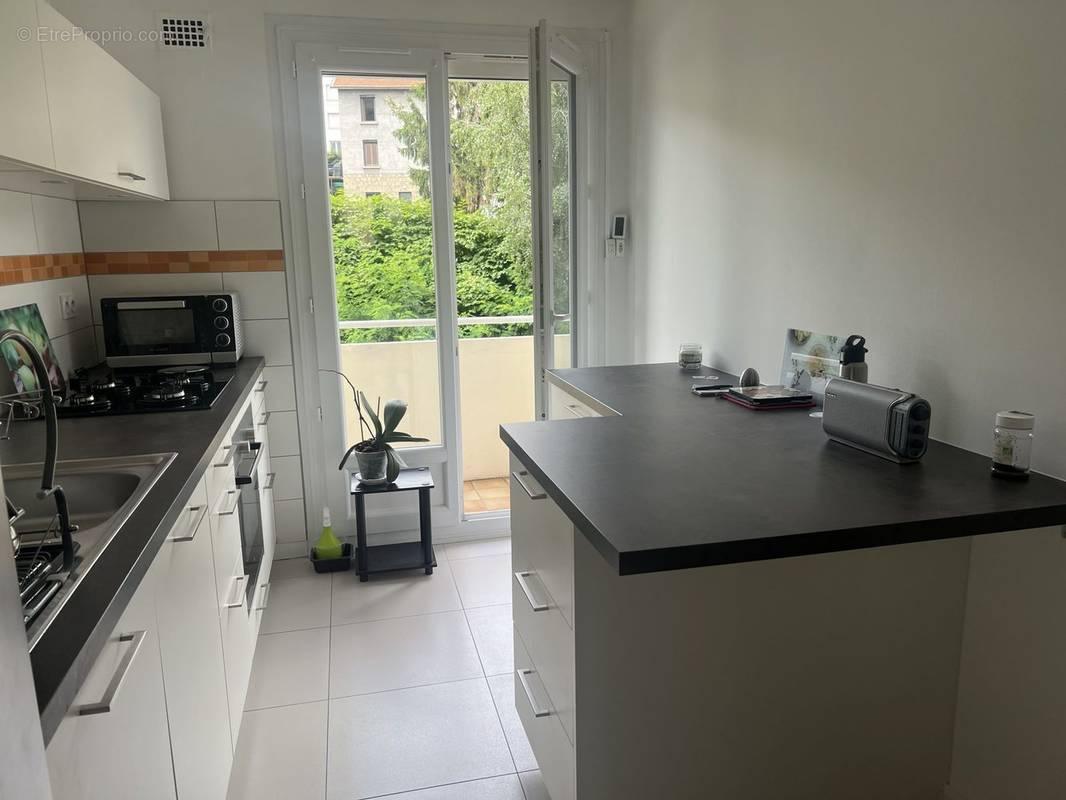 Appartement à SAINT-ETIENNE