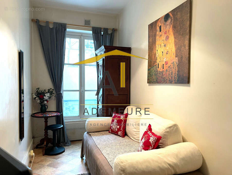 Appartement à PARIS-7E