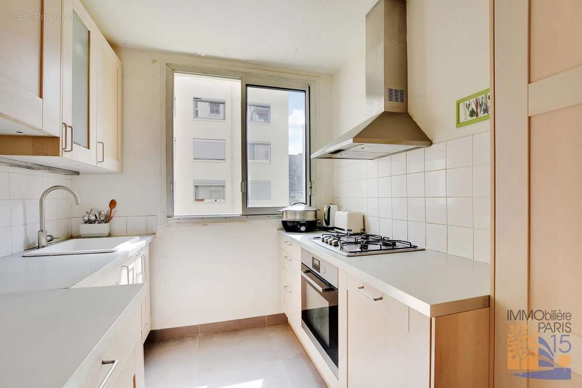 Appartement à PARIS-15E