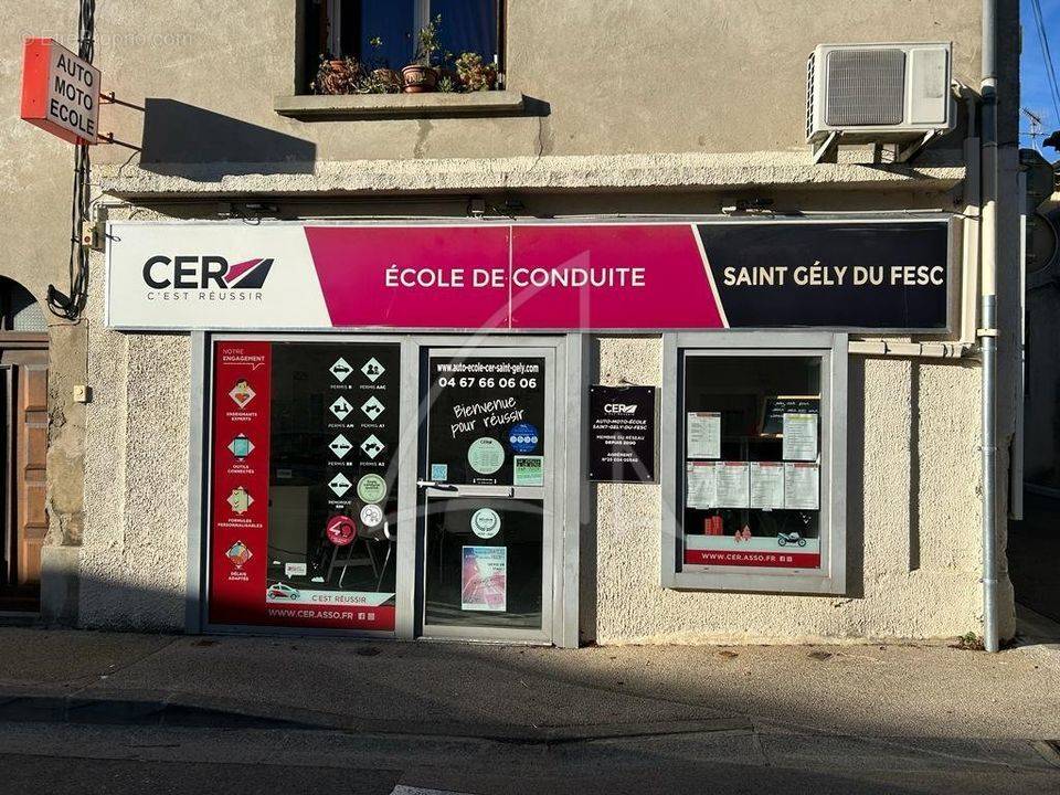 Commerce à SAINT-GELY-DU-FESC