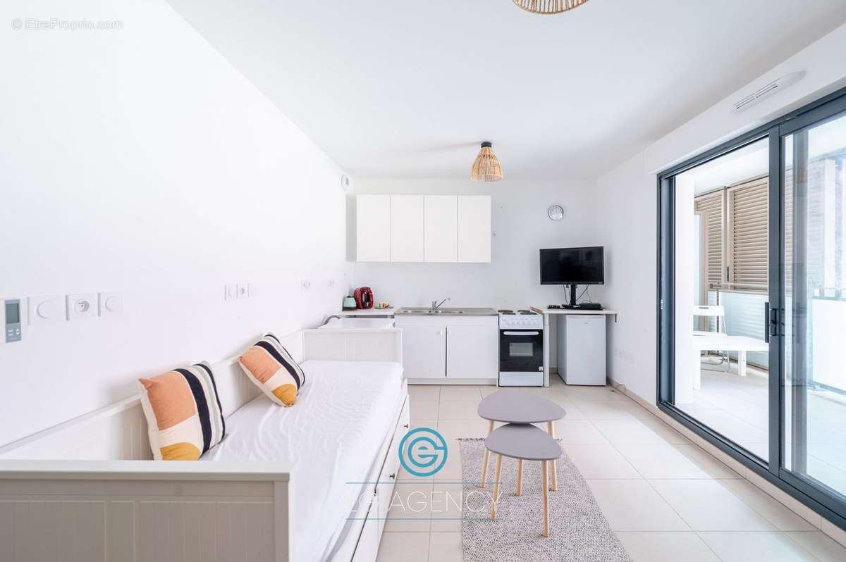 Appartement à MARSEILLE-2E