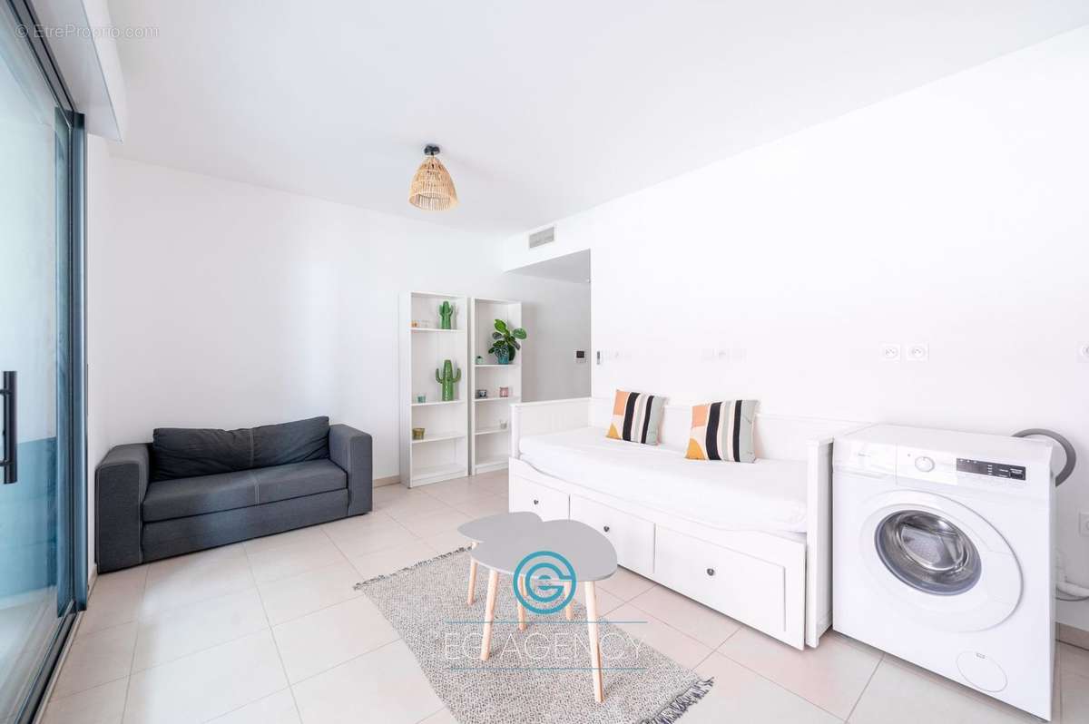 Appartement à MARSEILLE-2E