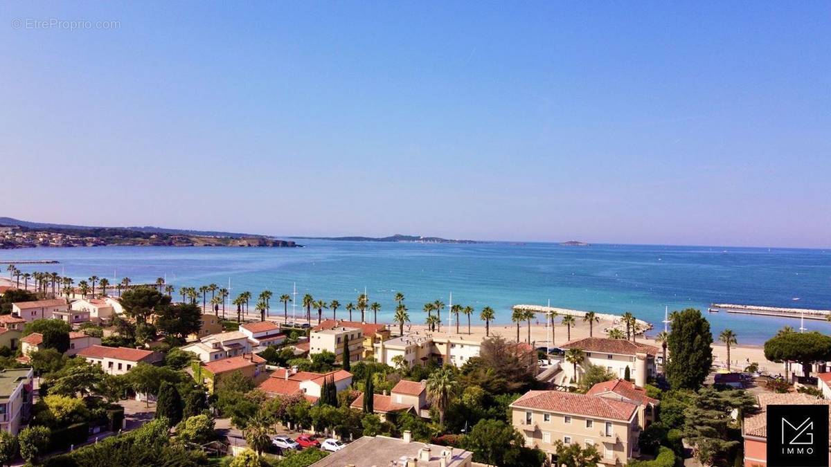 Appartement à SIX-FOURS-LES-PLAGES