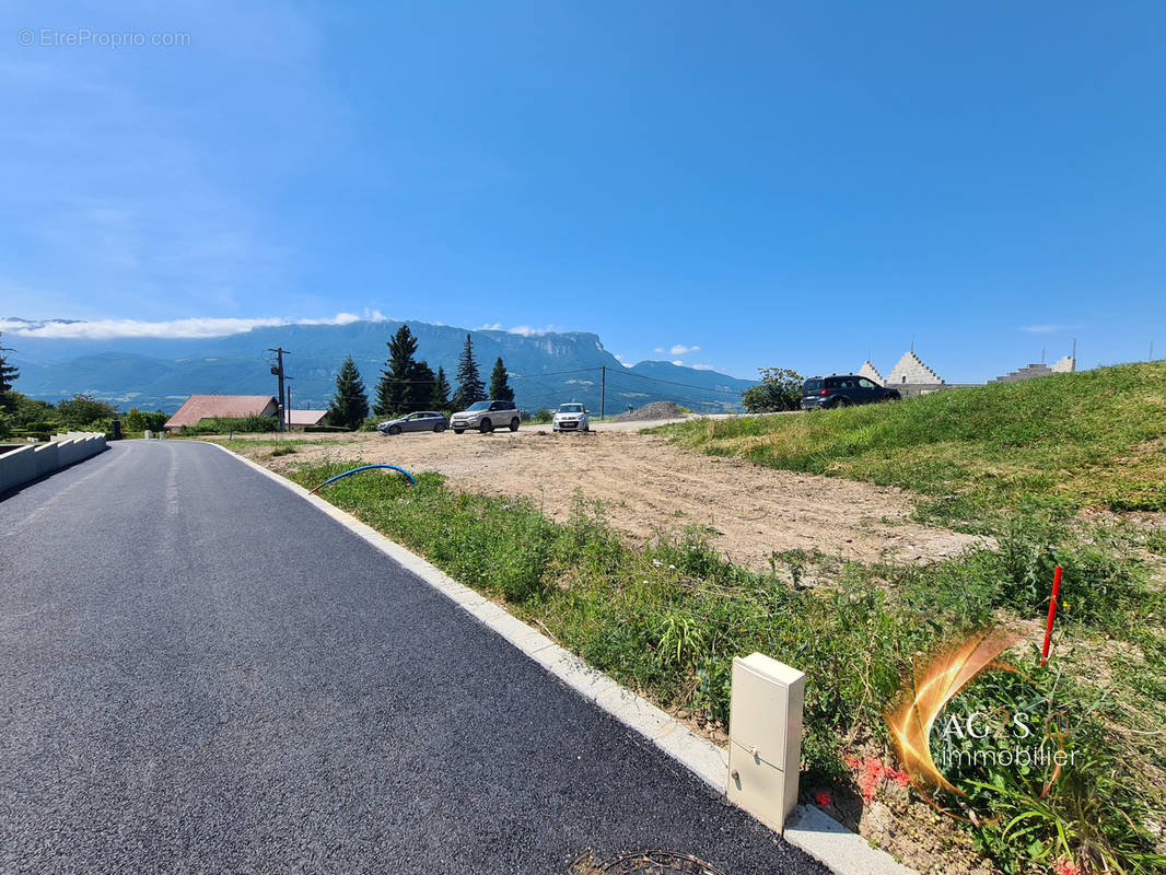 Terrain à LA CHAPELLE-BLANCHE