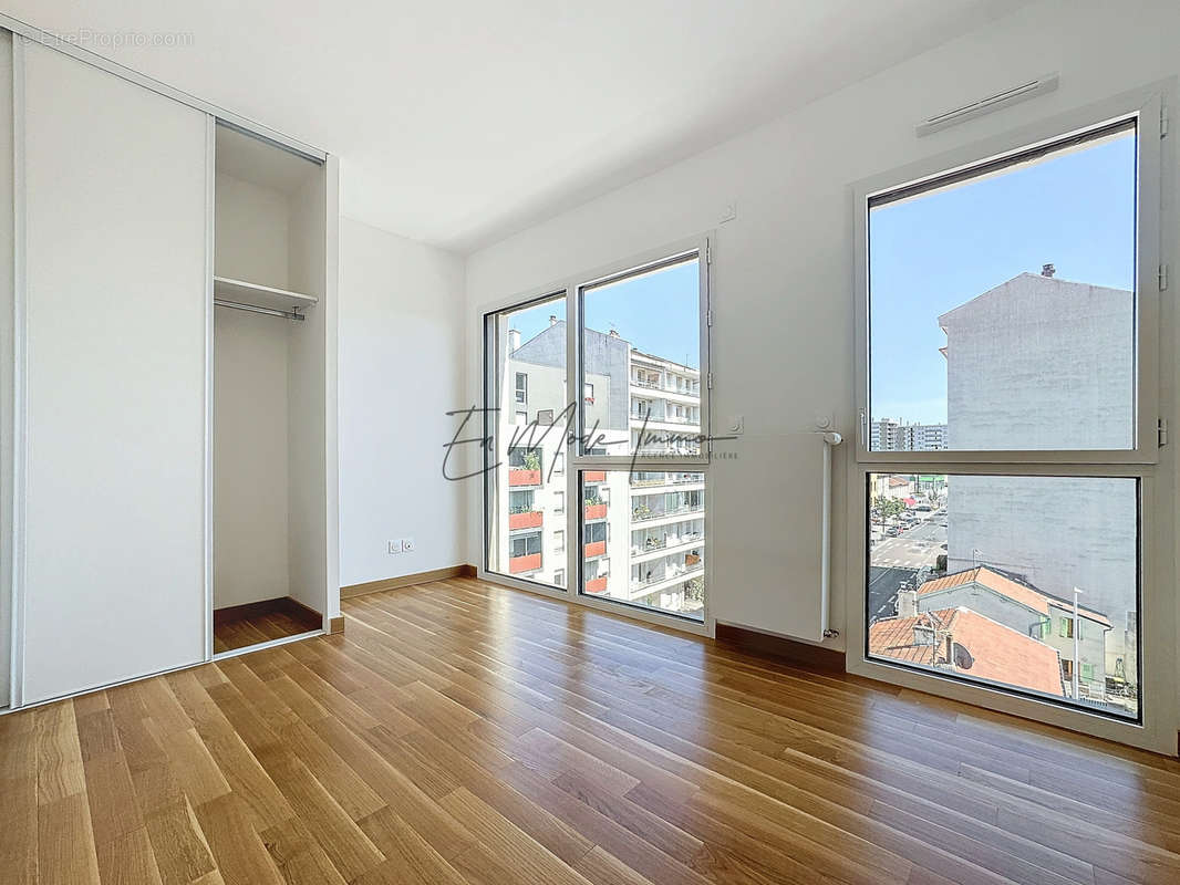 Appartement à LYON-8E