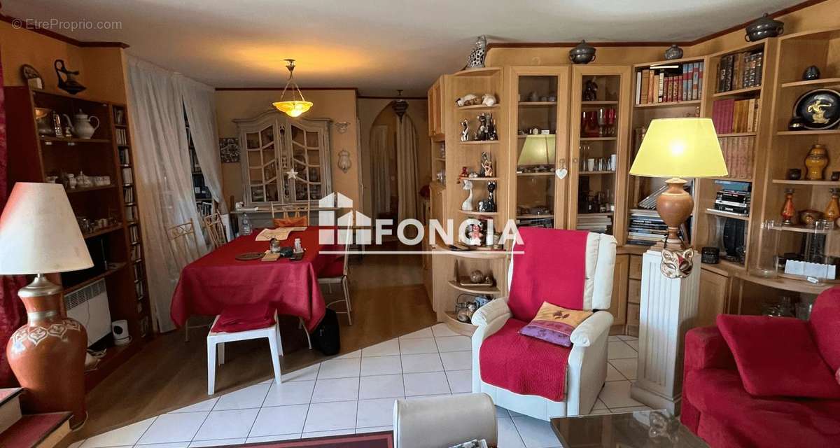 Appartement à MANDELIEU-LA-NAPOULE