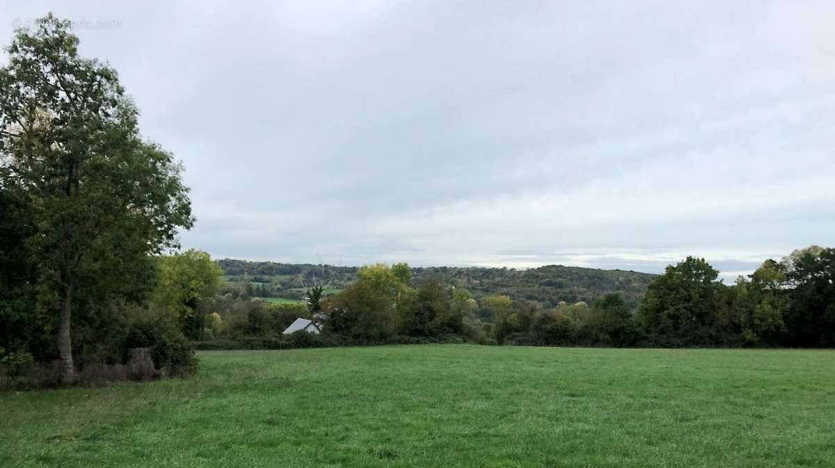 Terrain à PONT-L&#039;EVEQUE