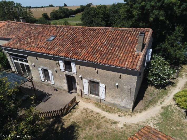 Maison à VILLEFAGNAN