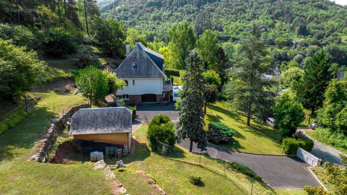 Maison à MARCILLAC-VALLON