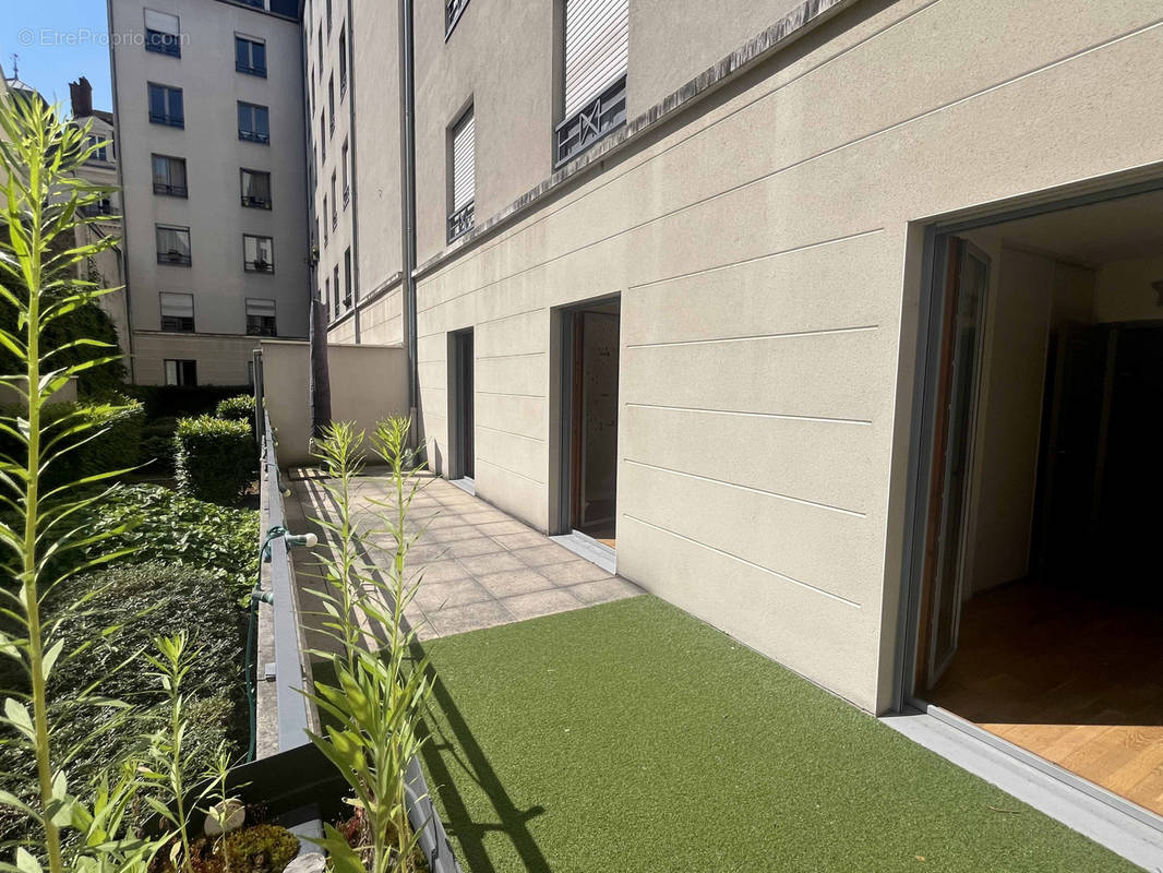 Appartement à LYON-6E