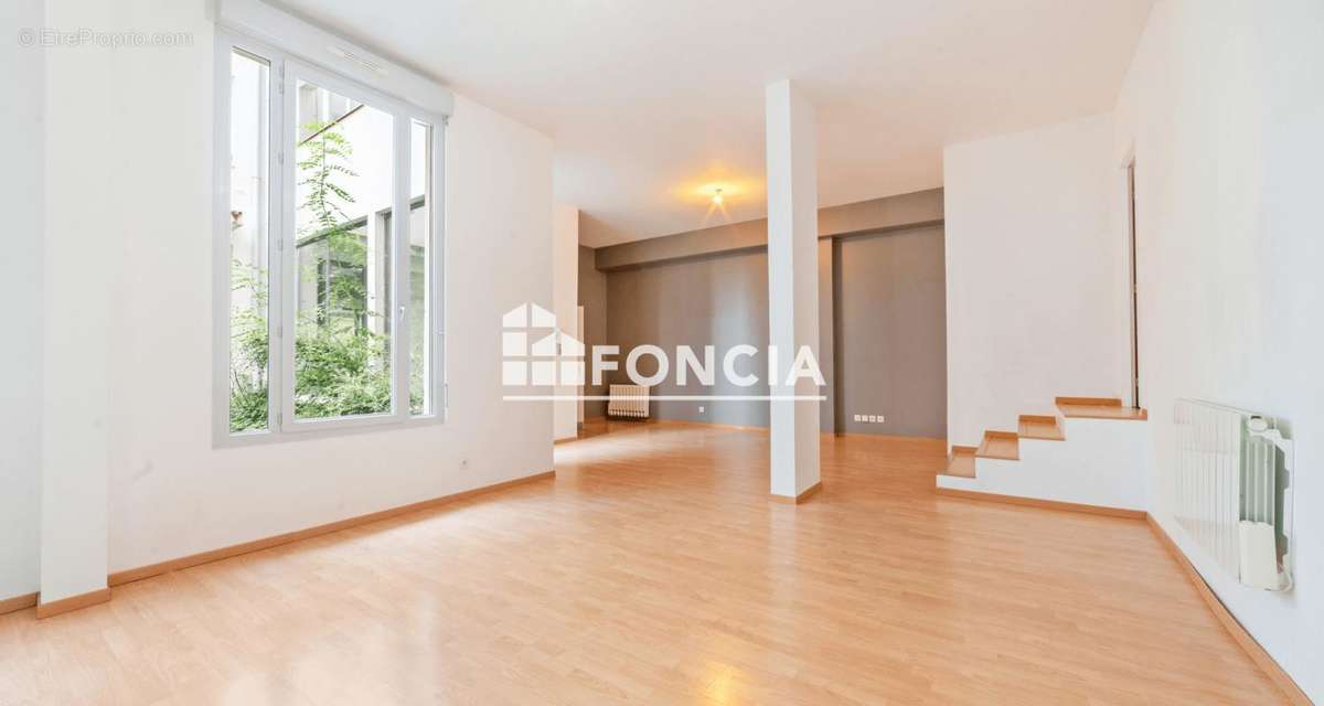 Appartement à LYON-9E