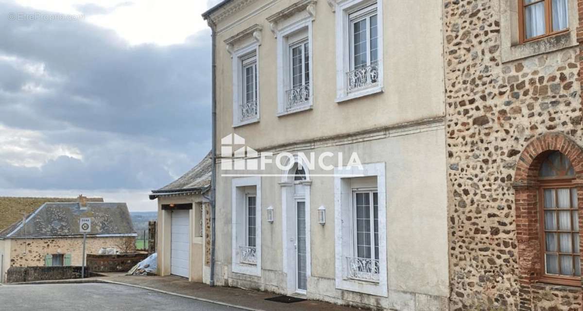 Maison à SAINT-DENIS-D&#039;ORQUES