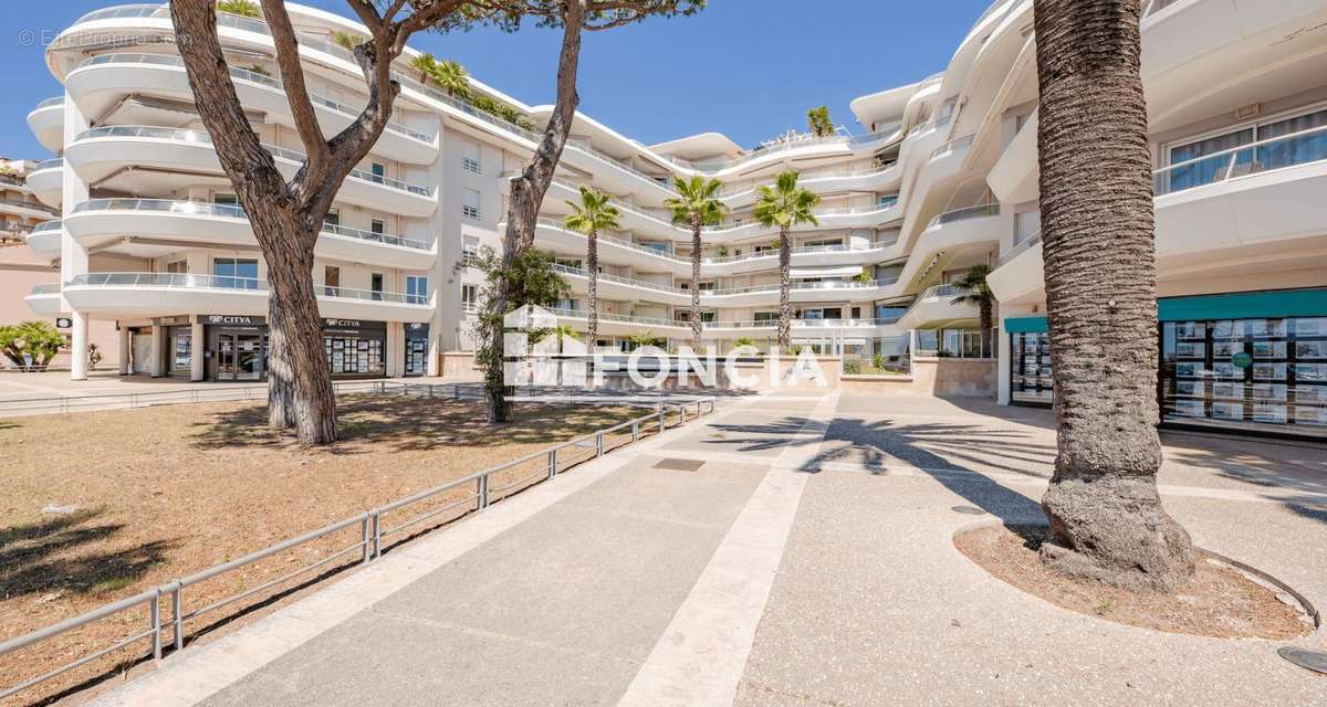 Appartement à FREJUS