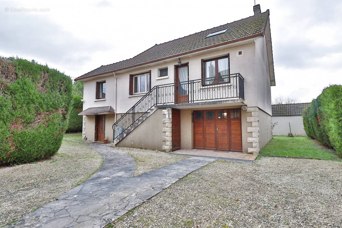 Maison à ROMILLY-SUR-SEINE