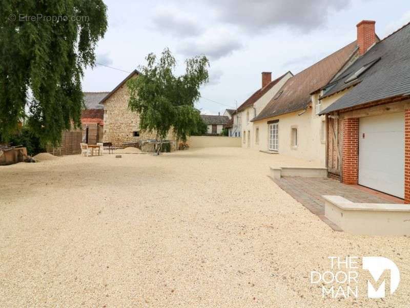 Maison à SAINT-CAPRAIS