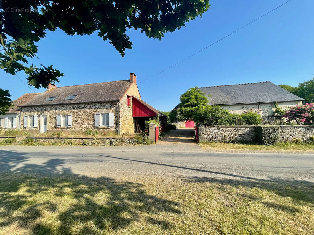 Maison à SAINT-DENIS-D&#039;ORQUES