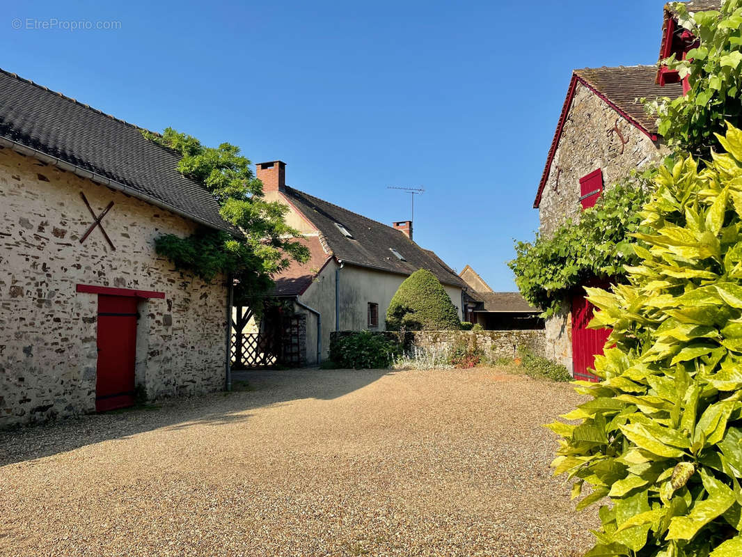 Maison à SAINT-DENIS-D&#039;ORQUES