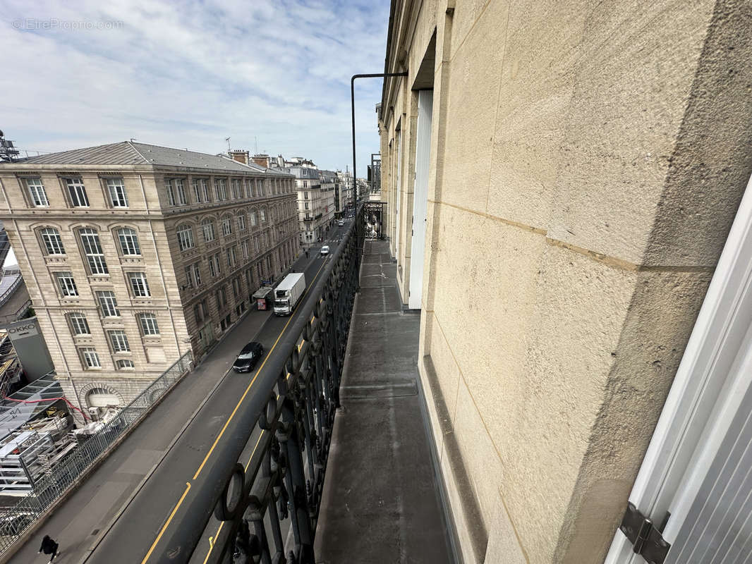 Appartement à PARIS-10E