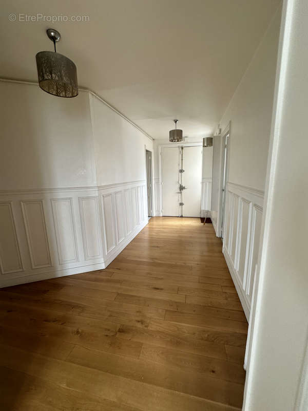 Appartement à PARIS-10E