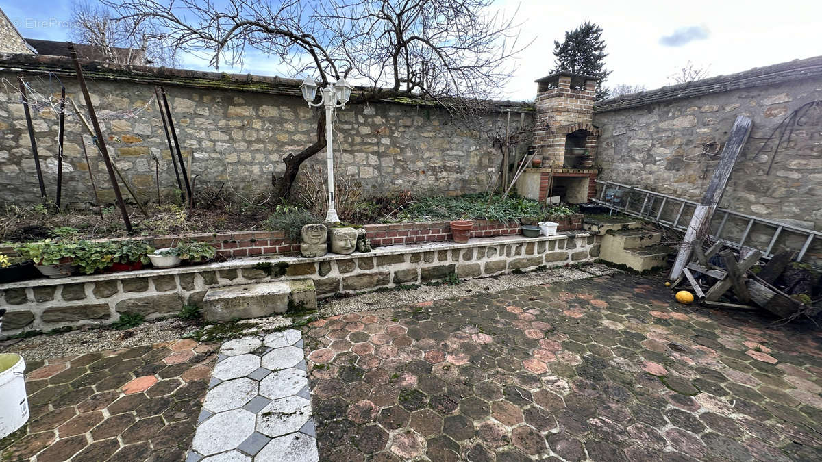 Maison à FONTAINEBLEAU