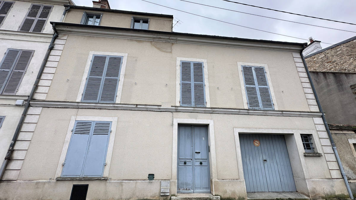 Maison à FONTAINEBLEAU