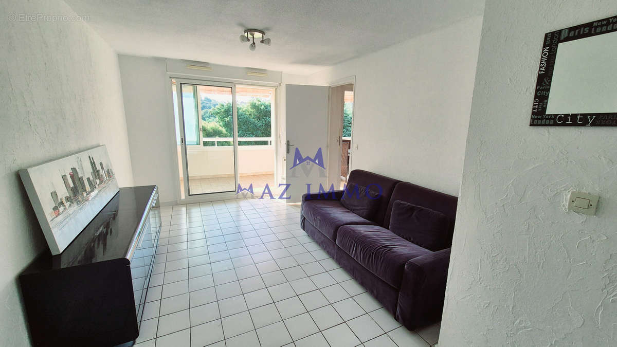 Appartement à MANDELIEU-LA-NAPOULE