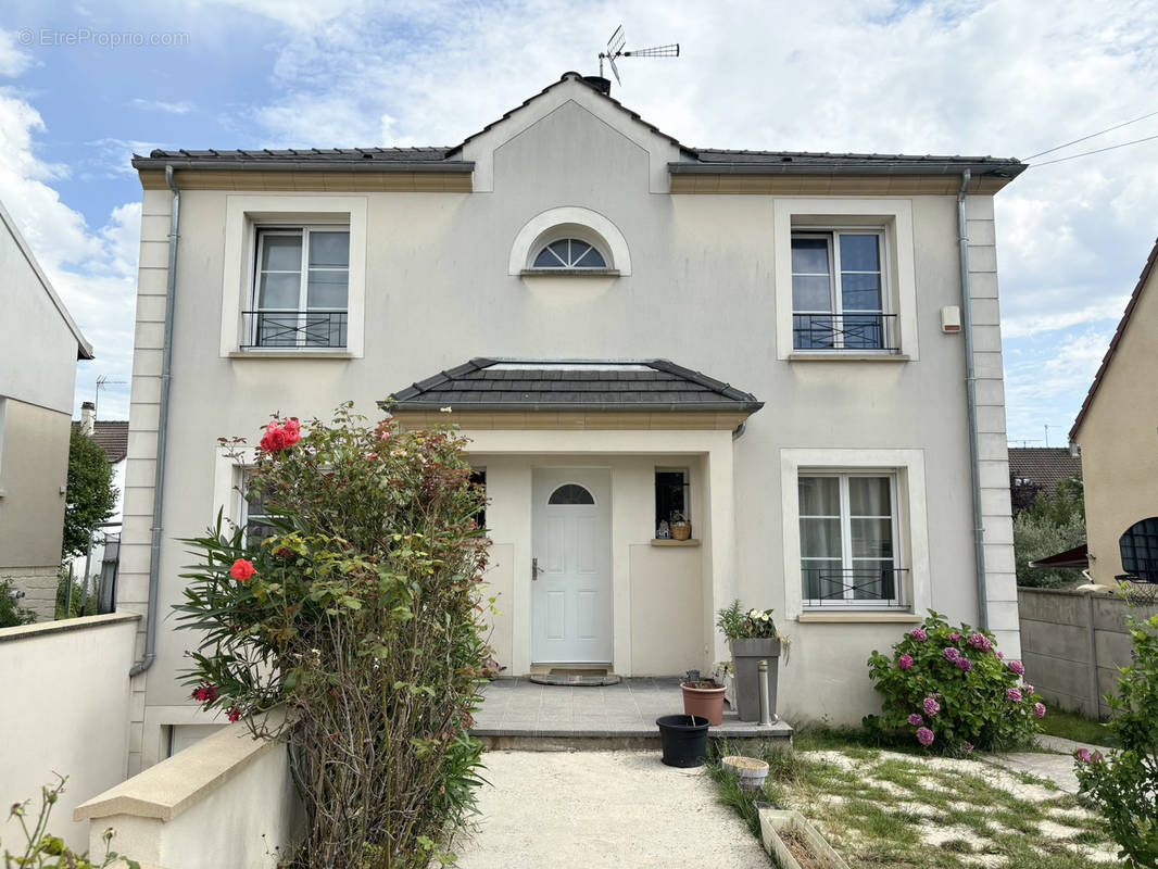 Maison à TREMBLAY-EN-FRANCE