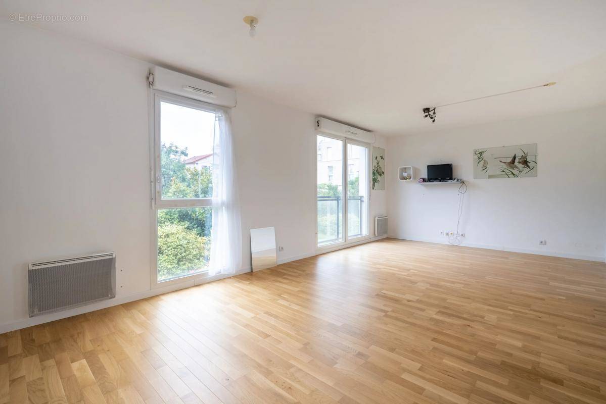 Appartement à NANTERRE