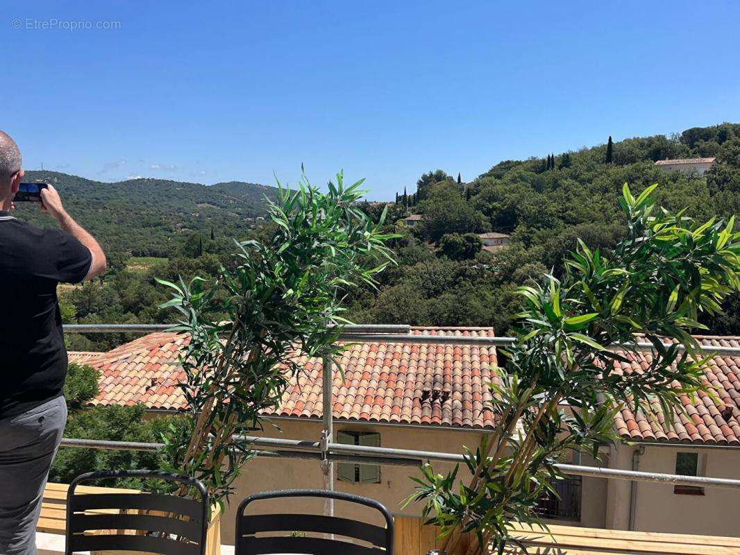 Appartement à GRIMAUD