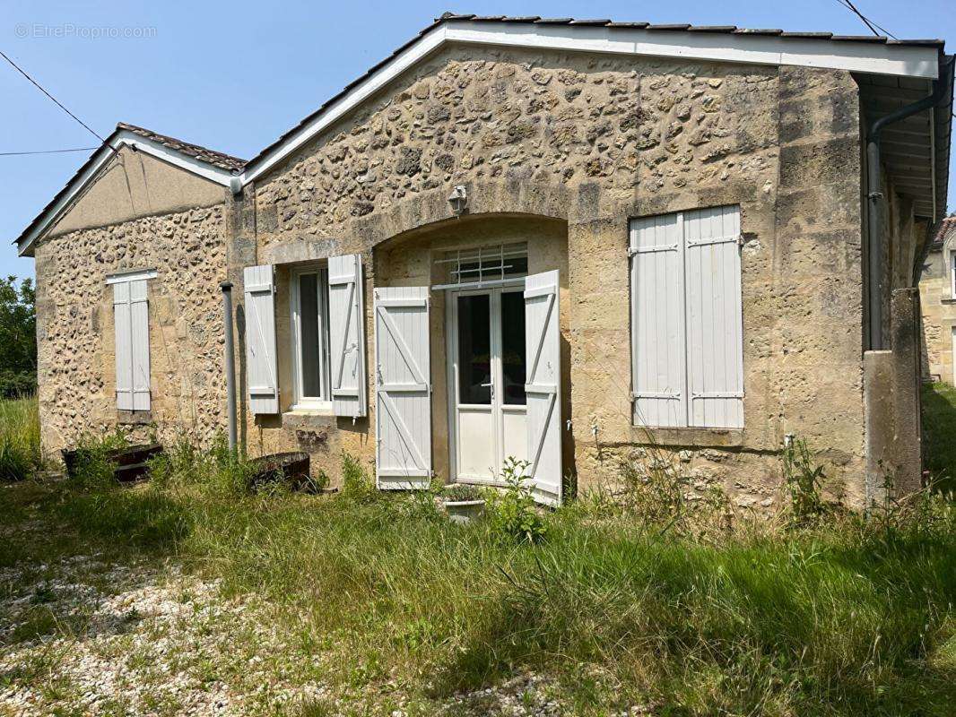 Maison à YVRAC