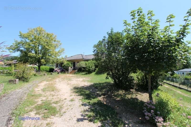 Maison à VERNOUX-EN-VIVARAIS