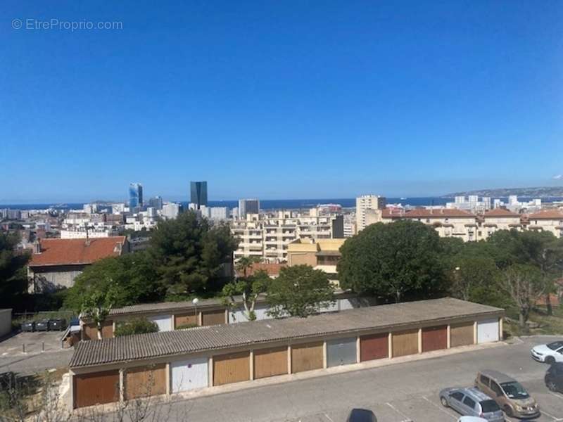 Appartement à MARSEILLE-14E