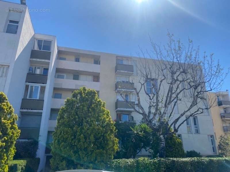 Appartement à MARSEILLE-14E