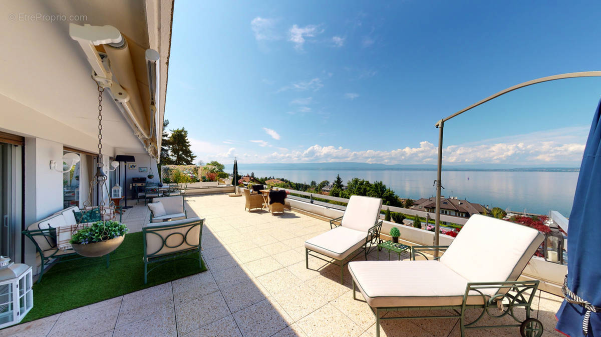 Appartement à EVIAN-LES-BAINS