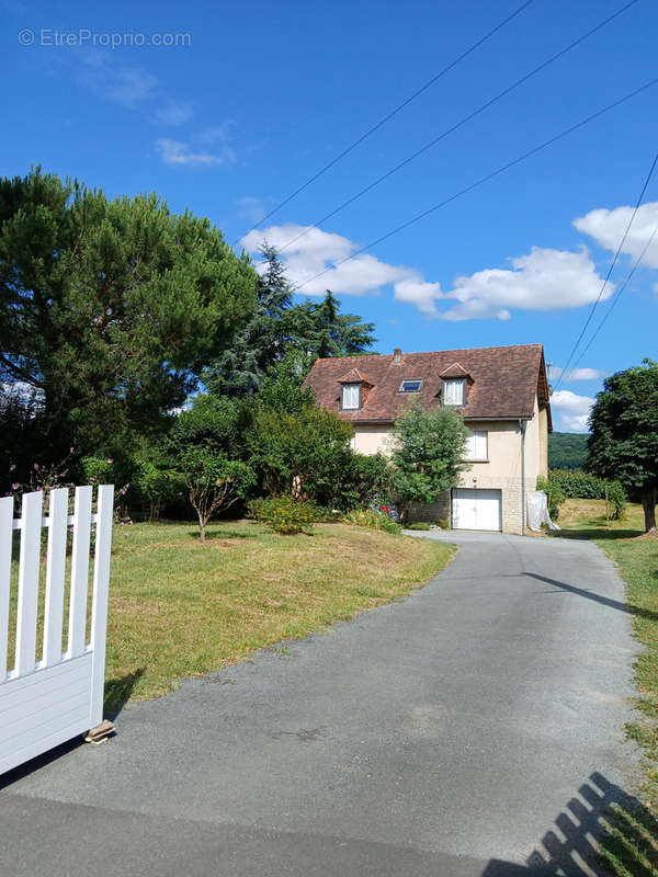 Maison à LA ROQUE-GAGEAC