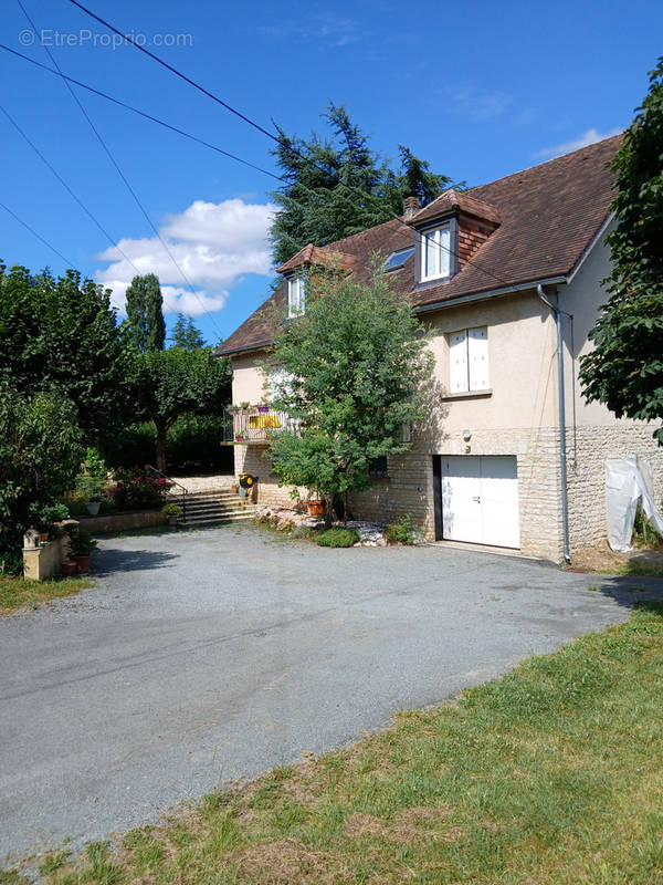 Maison à LA ROQUE-GAGEAC