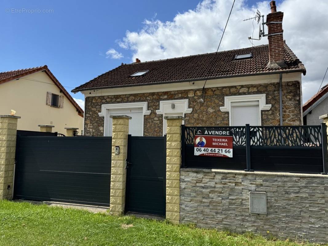 Maison à CORBEIL-ESSONNES