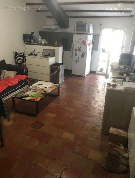 Appartement à SIMIANE-COLLONGUE