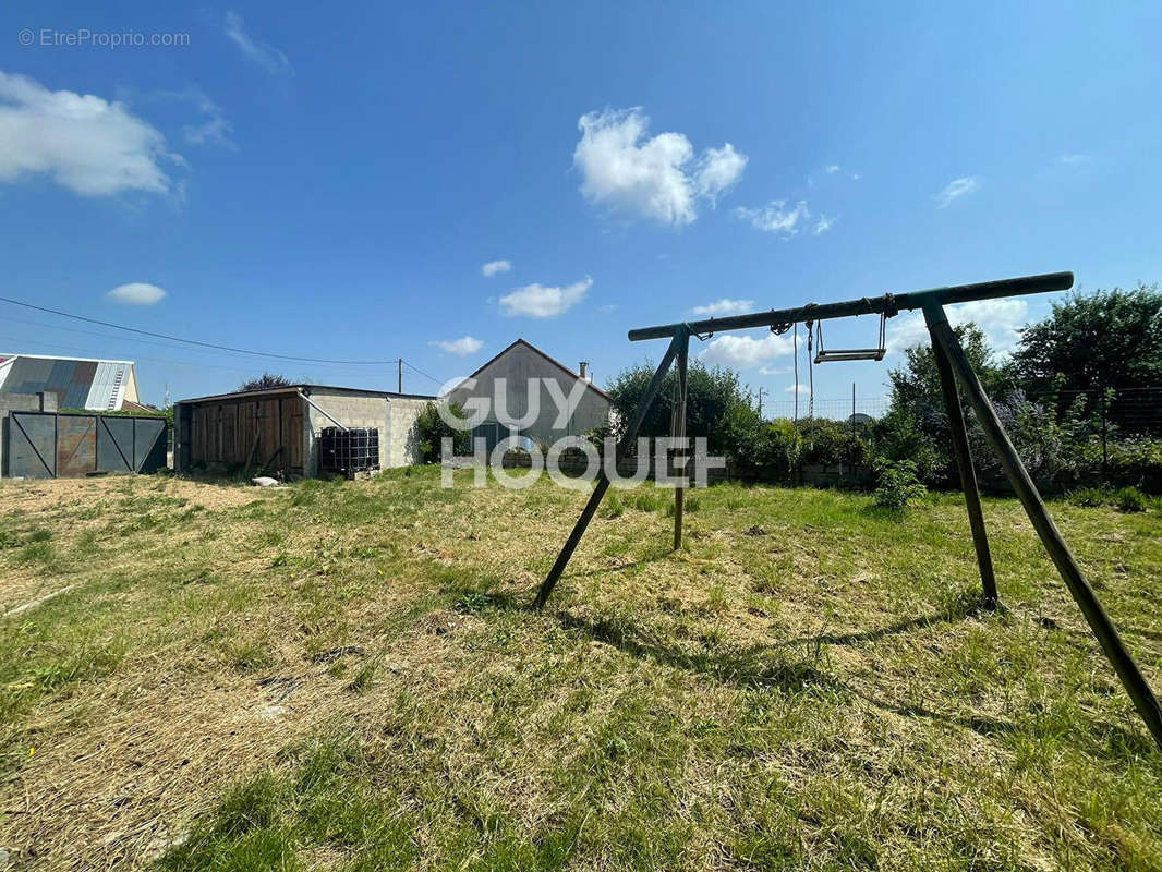 Maison à CHATEAUNEUF-EN-THYMERAIS