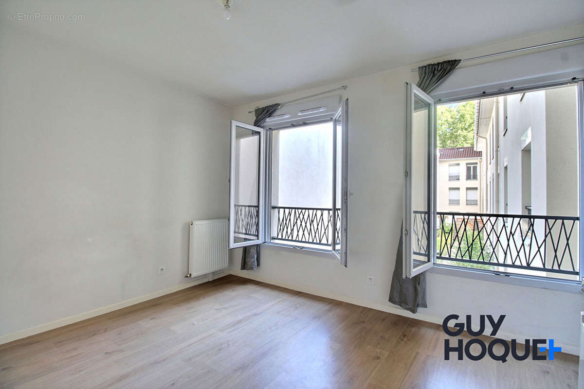 Appartement à LYON-9E