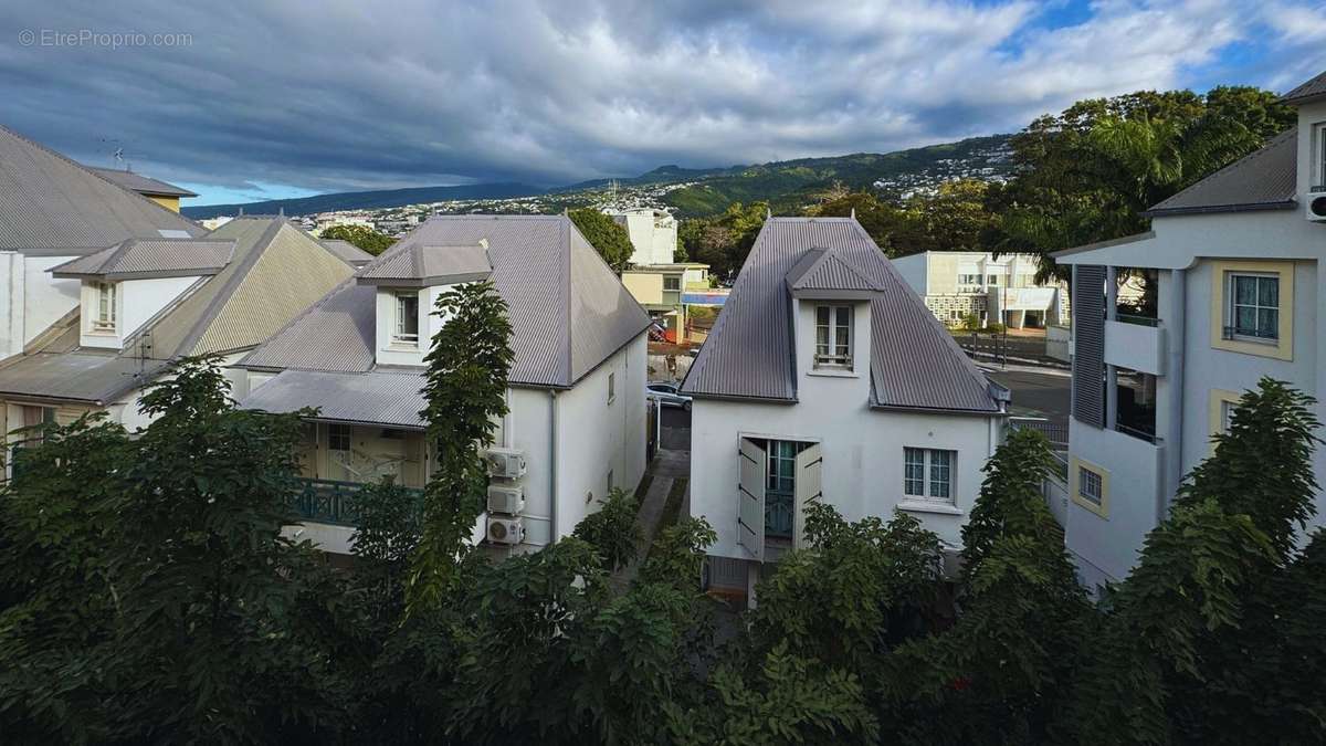 Appartement à SAINT-DENIS