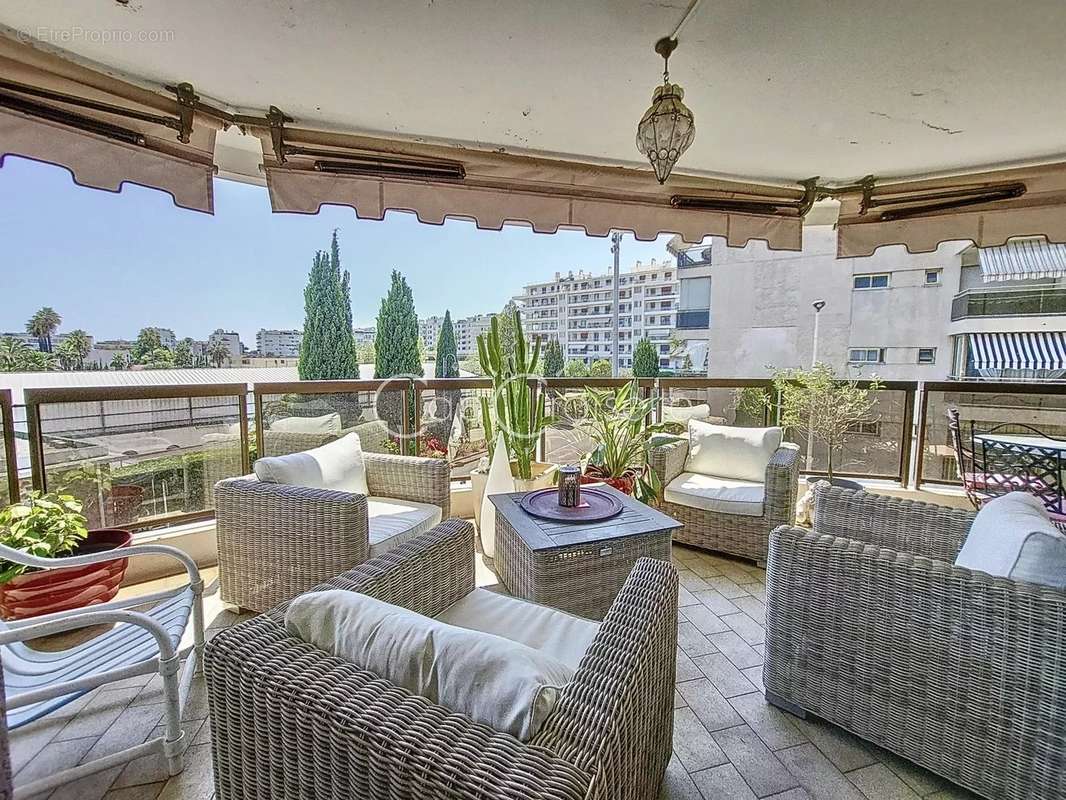 Appartement à CANNES