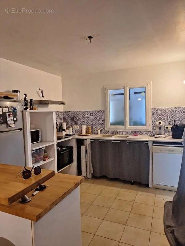 Appartement à CASTELNAU-VALENCE