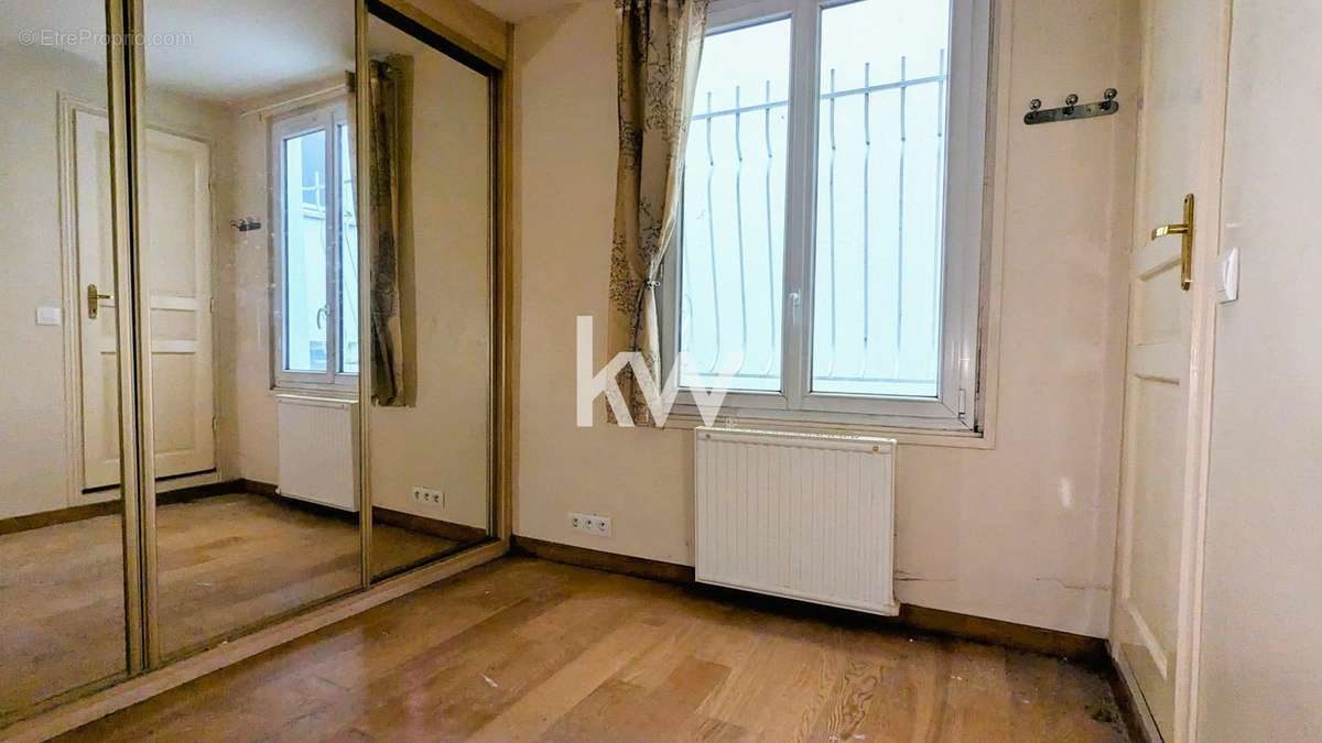 Appartement à PARIS-11E