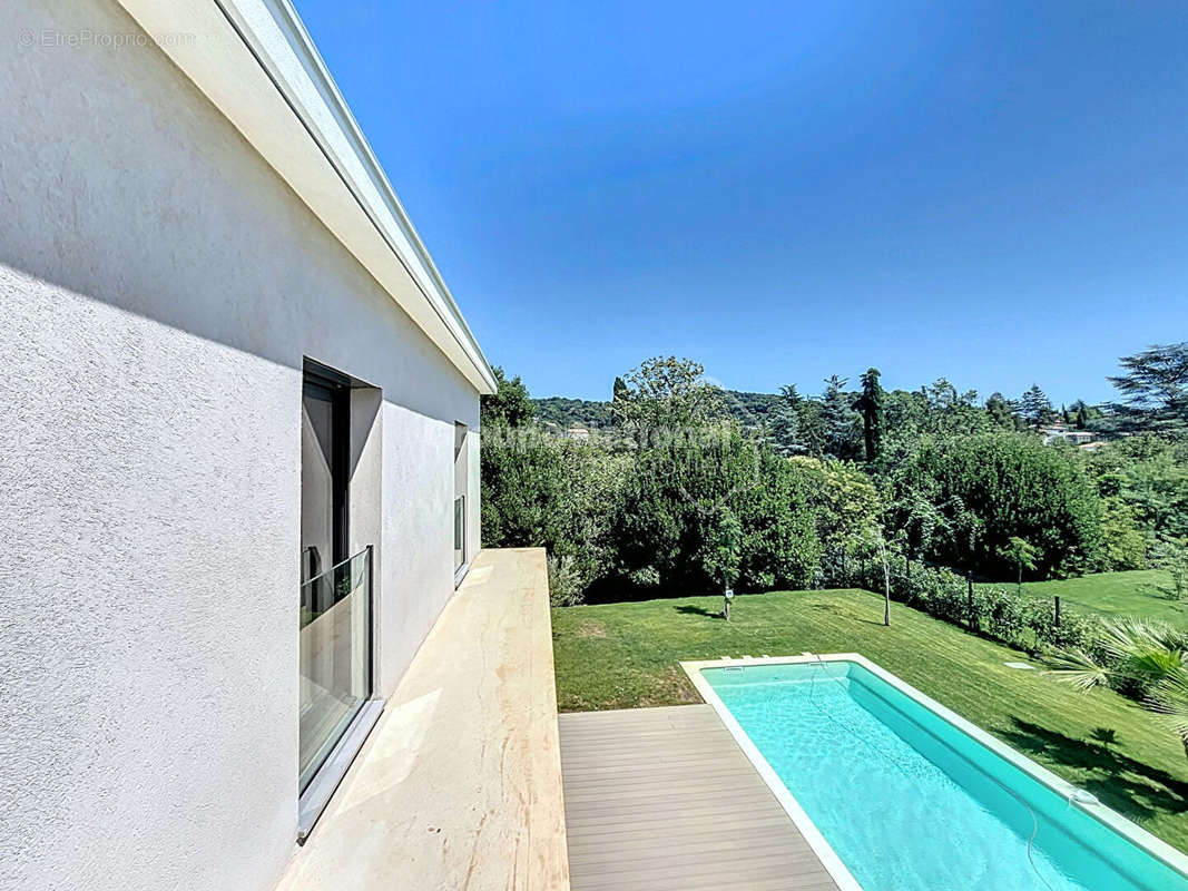 Maison à MOUGINS