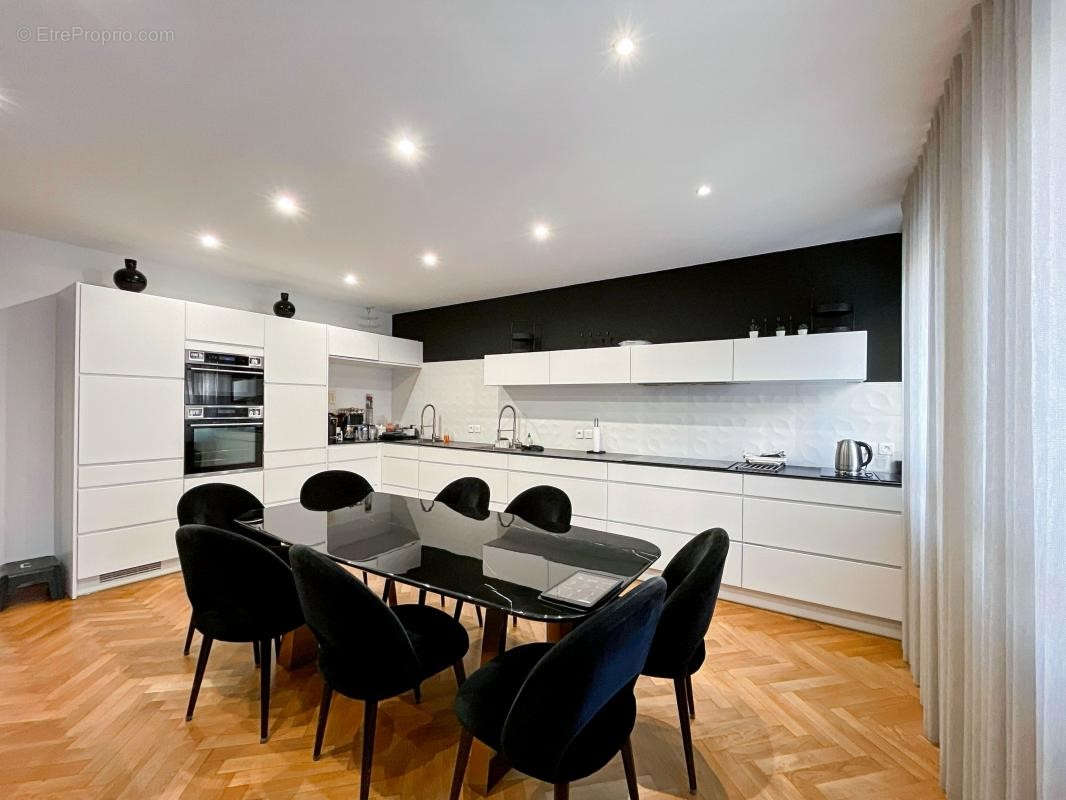 Appartement à RUEIL-MALMAISON