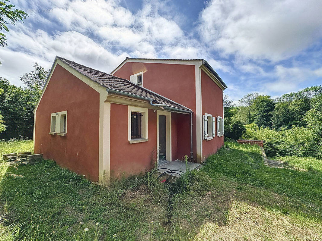 Maison à LUZARCHES