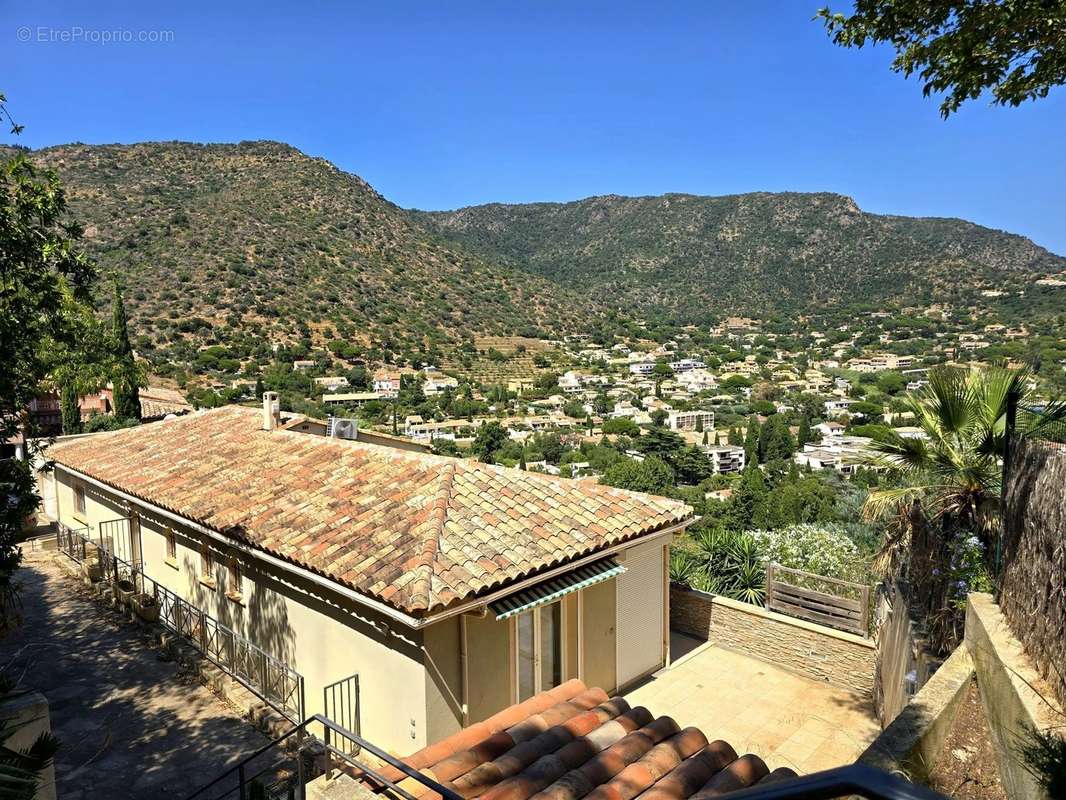 Appartement à LE LAVANDOU