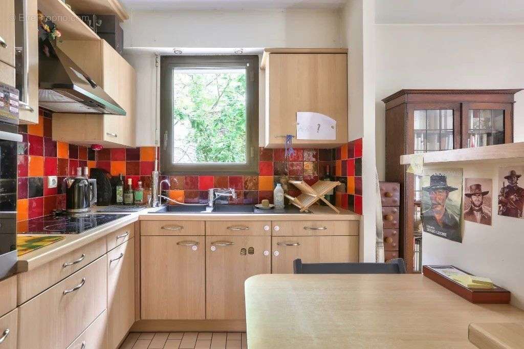 Appartement à PARIS-20E